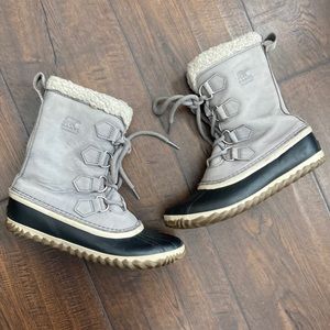 Sorel Waterproof ladies boots- size 7